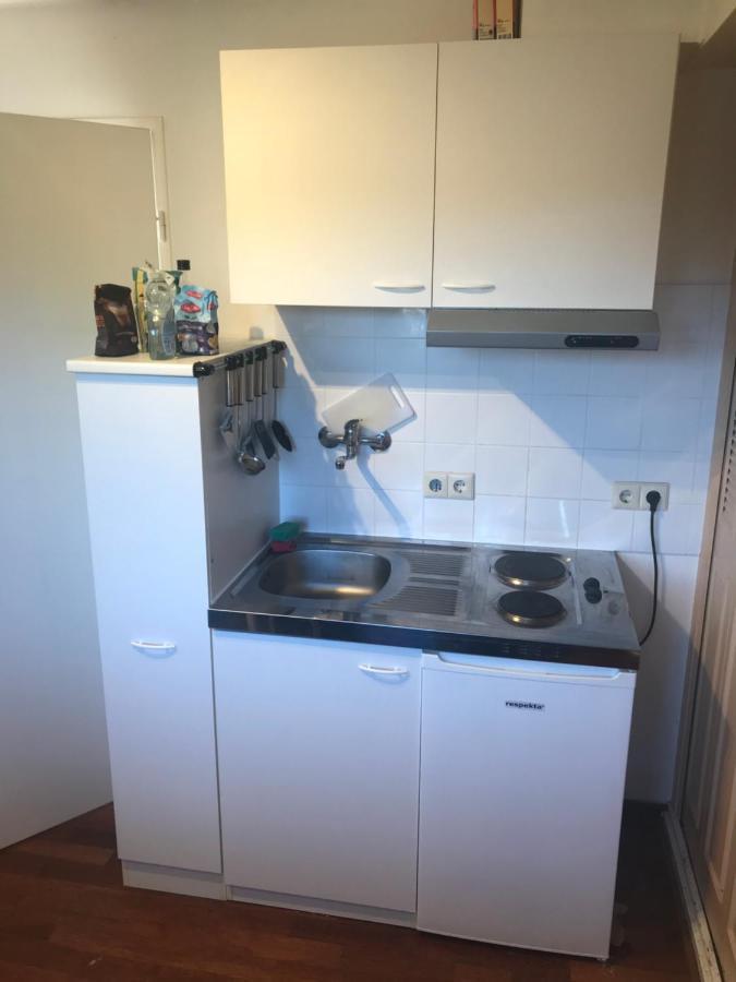 First Floor With Bedroom Bathroom Kitchen Office In Villa Near Tue And Centre Eindhoven Exterior foto